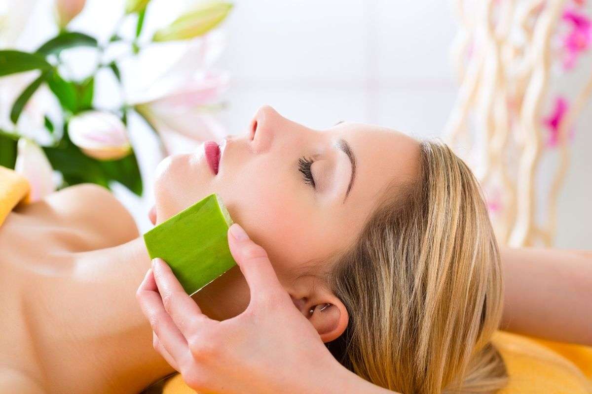 maschera viso naturale aloe vera lenitiva